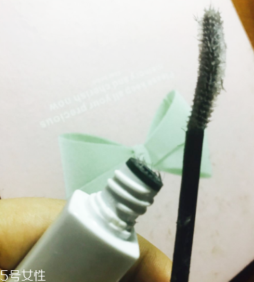 KATE睫毛打底膏怎么卸？化妝水濕敷2分鐘