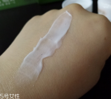 lamer海藍(lán)之謎乳霜怎么用？比海藍(lán)之謎面霜更清透