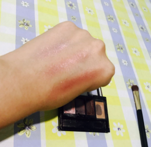 KATE眼影飛粉嗎？持久不飛粉