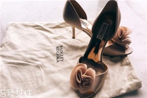 badgley mischka是什么牌子？高性價比婚鞋首選