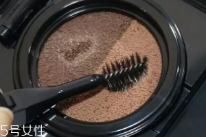 蘭芝氣墊染眉膏好用嗎？好壞摻半