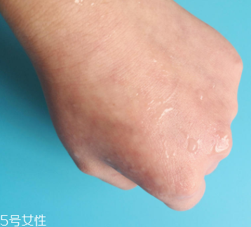 rosette去角質(zhì)凝膠怎么樣？真正的去角質(zhì)產(chǎn)品