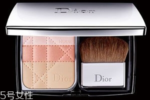 dior迪奧和ysl圣羅蘭哪個(gè)更高檔更奢侈？