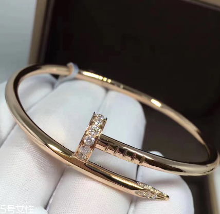 卡地亞屬于奢侈品嗎？見證愛情的命中注定