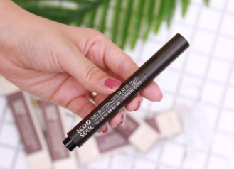 得鮮口紅哪個顏色最火？04號自然裸粉色