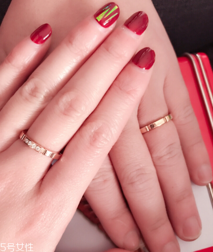 卡地亞戒指可以定制嗎？經(jīng)典永恒的珠寶典范