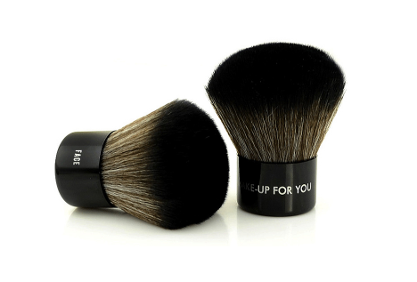 用刷子涂粉底液的好處和壞處 這樣擦粉底一整天不脫妝 用刷子涂粉底液的好處和壞處 這樣擦粉底一整天不脫妝