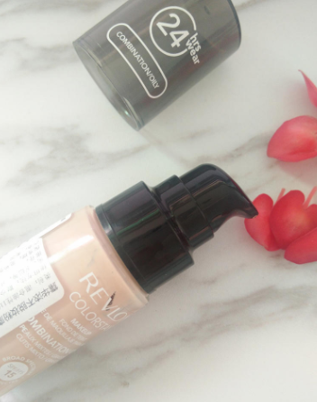 露華濃粉底液遮瑕效果好嗎？效果一般