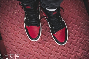 運(yùn)動(dòng)鞋白邊變黑怎么辦？這樣清洗煥然一新