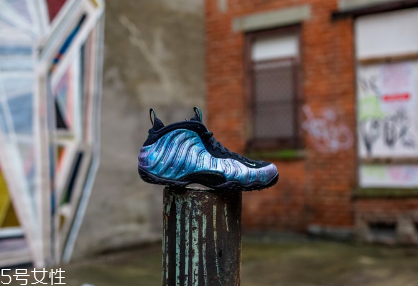 運(yùn)動(dòng)鞋比板鞋大一碼嗎？按正常尺碼購(gòu)買