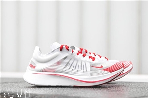 運(yùn)動(dòng)鞋比板鞋大一碼嗎？按正常尺碼購(gòu)買