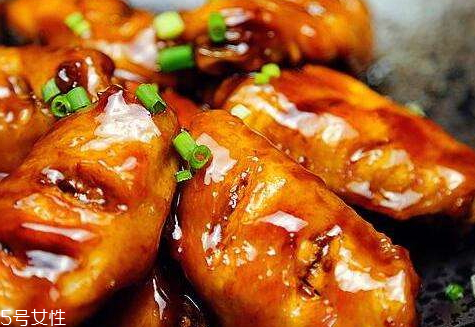 啤酒雞翅和可樂(lè)雞翅哪個(gè)好吃 按個(gè)人口味決定