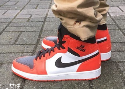 運(yùn)動鞋不透氣怎么辦？購買需謹(jǐn)慎