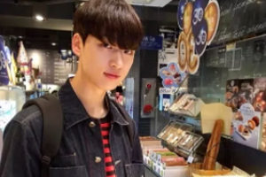 2022年最流行的發(fā)型男生？厚劉海還是最受歡迎