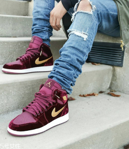 一雙運(yùn)動(dòng)鞋能穿多久？多備幾雙換著穿