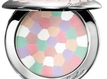 dior迪奧和嬌蘭粉餅?zāi)膫€好？