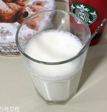 藍胖子奶粉甜嗎？鮮奶滋味的藍胖子