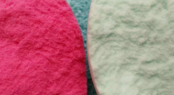 美妝蛋怎樣上妝更服帖？先浸濕再用