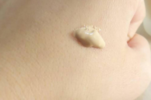 蘭蔻奇跡粉底液遮瑕效果好嗎？遮瑕力一般