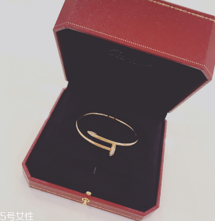 卡地亞手鐲會(huì)掉鉆嗎？忠貞愛(ài)情的特別見(jiàn)證