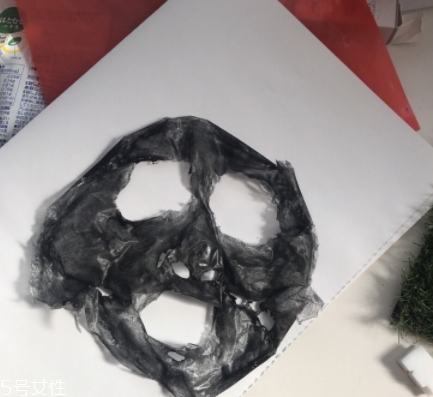 black gel pack撕拉面膜怎么樣？