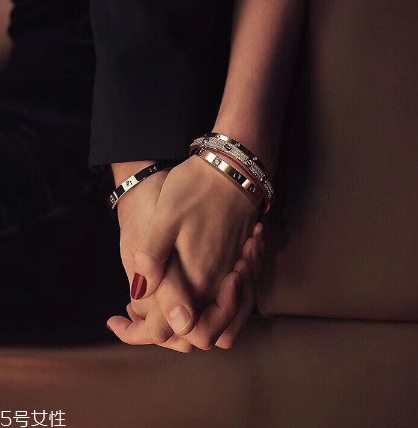 卡地亞手鐲會(huì)有劃痕嗎？一生摯愛的象征