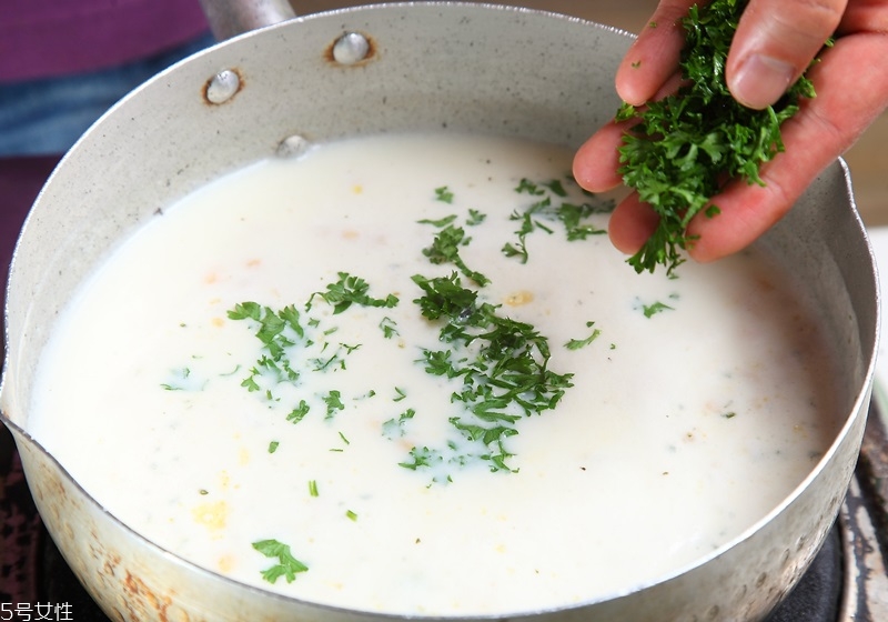 香芹怎么保存時(shí)間長且新鮮