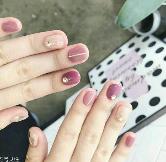 好看的紅色系美甲推薦 貓眼美甲 好看的紅色系美甲推薦 貓眼美甲