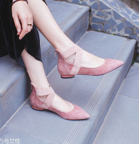 2022流行什么平底鞋？千萬不能錯(cuò)過的流行爆款