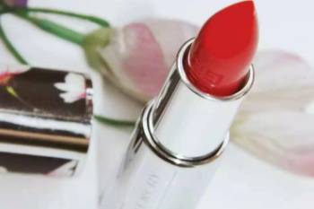 紀(jì)梵希小羊皮306是什么顏色？不挑皮的大紅色