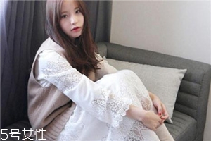 春天穿什么款式連衣裙好看？讓你早春美翻天