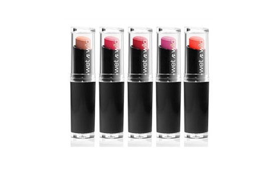 每天涂口紅有危害嗎 不要買三無產(chǎn)品 每天涂口紅有危害嗎 不要買三無產(chǎn)品