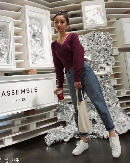 牛仔褲可以配籃球鞋嗎？打造活力運動范兒