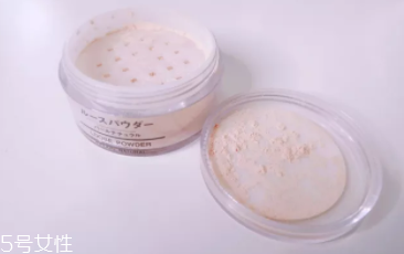 蜜粉能用在嘴唇上嗎？打造啞光唇妝