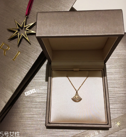 寶格麗項鏈可以戴著洗澡嗎？