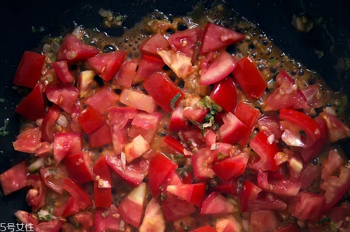 番茄炒蛋的做法與步驟 Q彈滑口技巧 番茄炒蛋的做法與步驟 Q彈滑口技巧