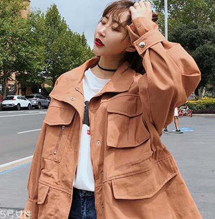 2022年流行風(fēng)衣有哪些款式？這幾款都是必備款