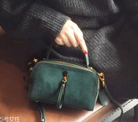 迷你包包什么款式好看？時髦精都在拎它
