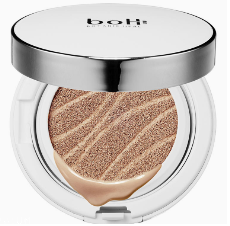 妝前乳和氣墊哪個(gè)先用？妝前乳先用