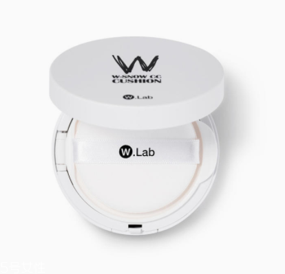 油皮用什么氣墊？控油且保濕