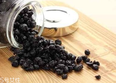 藍(lán)莓干是酸性還是堿性？屬于堿性