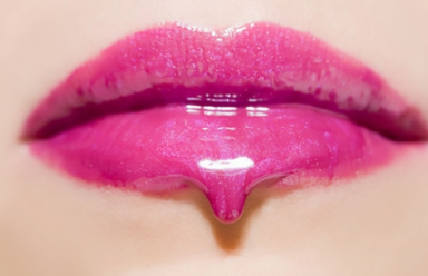 唇紋深適合什么口紅？別用啞光口紅