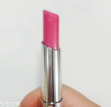 迪奧005和004哪個好看？