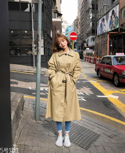 風(fēng)衣搭配什么鞋子？早春美出新高度