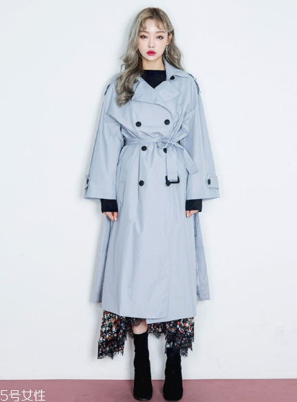 風(fēng)衣搭配什么鞋子？早春美出新高度