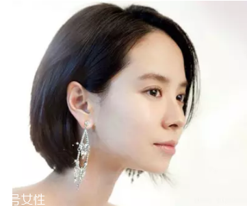 霧面妝和水光妝哪個好？水光妝更顯年輕