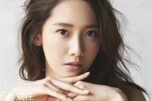 霧面妝和水光妝哪個好？水光妝更顯年輕