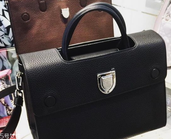 dior迪奧包包哪款好？這幾款最經(jīng)典