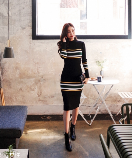 條紋針織裙怎么搭配？優(yōu)雅氣質(zhì)讓人著迷