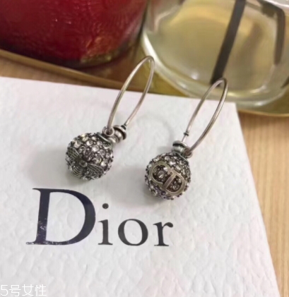 dior迪奧耳環(huán)多少錢？